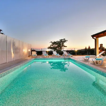 Exklusive 4-sterne-villa Mare - Wlan - Pool - Grill Villa *